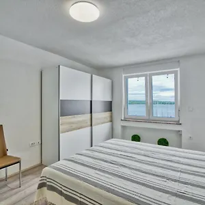  Appartement Marina With Sea View Croatie