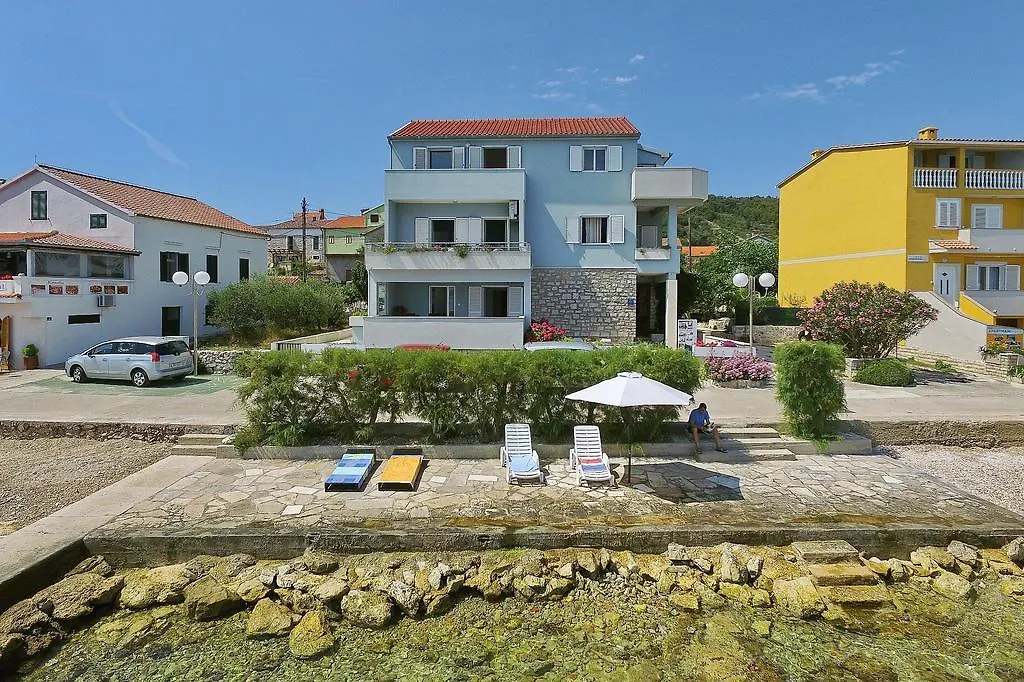 Punta Preko Apartments