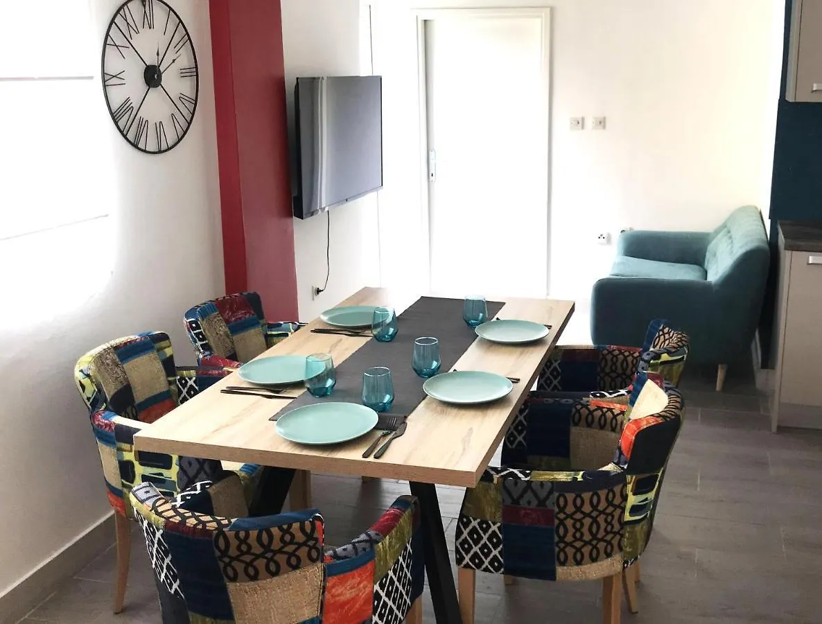 Punta Preko Apartments